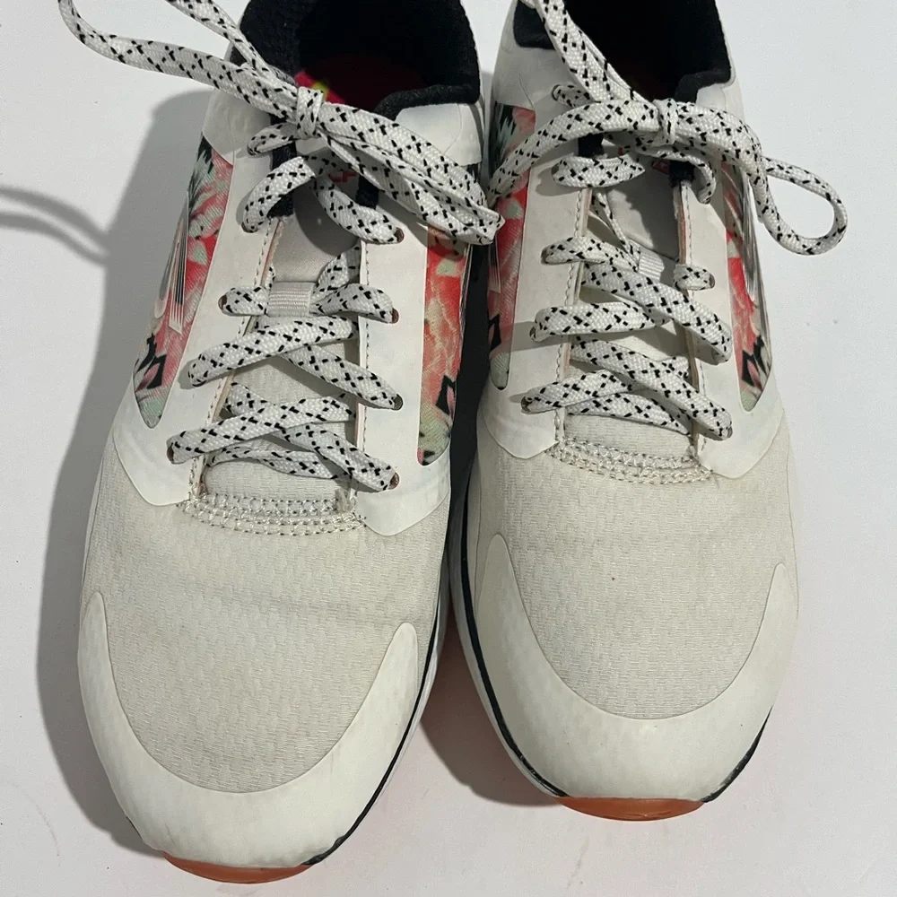 Skechers Women's Go Golf Spikeless Birdie Tropic Golf Shoe Size 6.5 Style‎ 14854